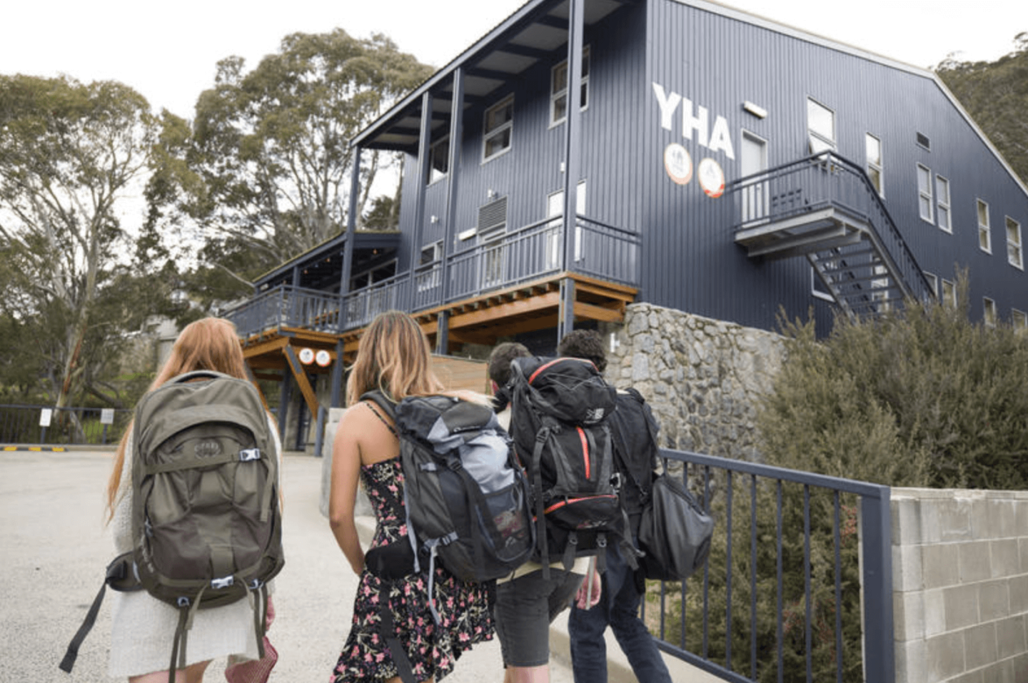 Australian Ski Resorts NSW - YHA Thredbo